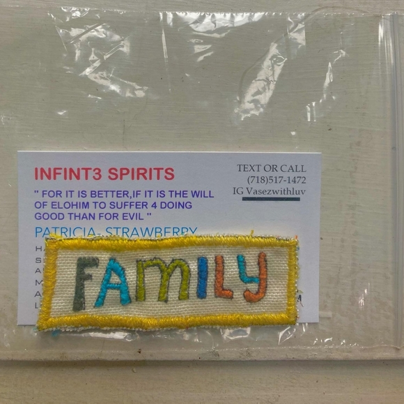 Handmade patch Family - Picture 3 of 7